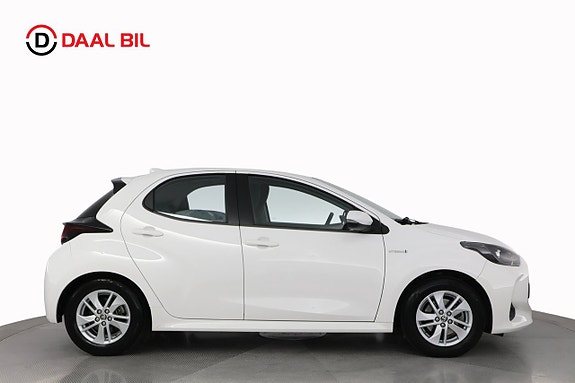 Toyota Yaris 5 of 24