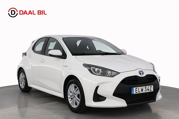 Toyota Yaris 3 of 24