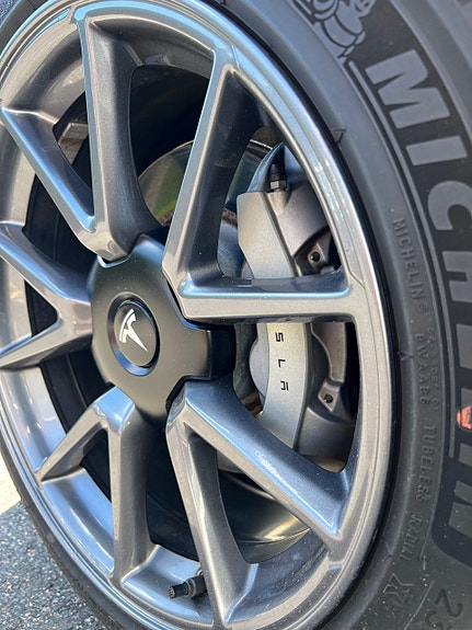 Tesla Model 3 6 of 10