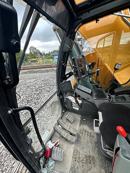 Liebherr R 926 Compact Makin 3D 2403 timmar 9 of 12
