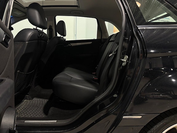 Mercedes-Benz B170 15 of 30