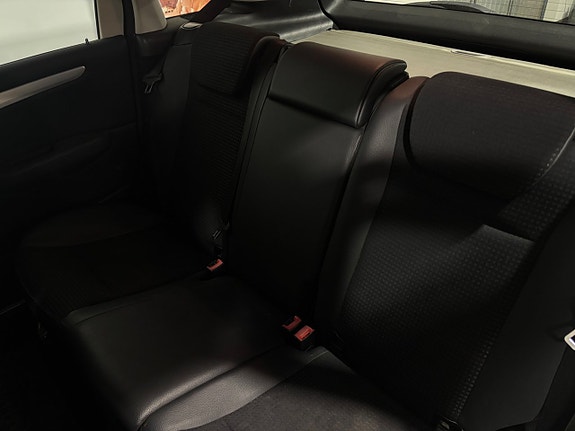 Mercedes-Benz B170 16 of 30