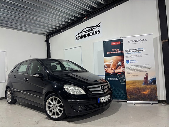 Mercedes-Benz B170 2 of 30