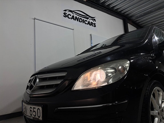 Mercedes-Benz B170 30 of 30