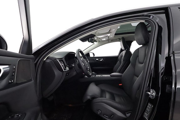 Volvo V60 Cross Country 10 of 27