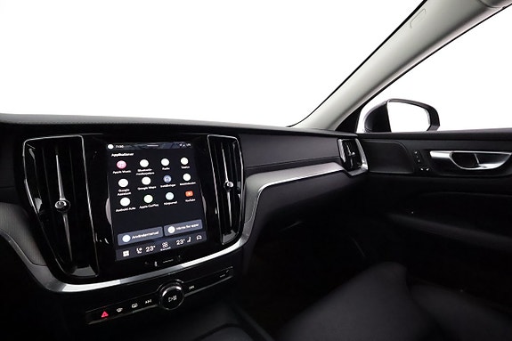 Volvo V60 Cross Country 22 of 27