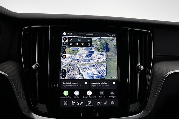 Volvo V60 Cross Country 18 of 27