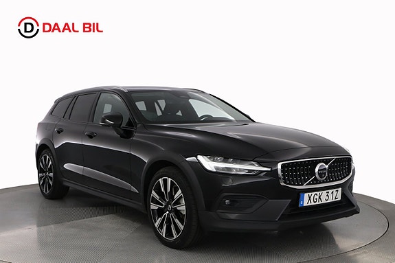 Volvo V60 Cross Country 3 of 27