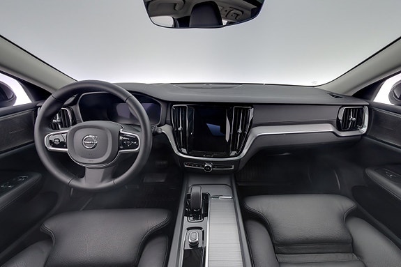 Volvo V60 Cross Country 13 of 27