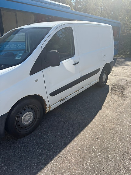 Peugeot Expert 2 of 5
