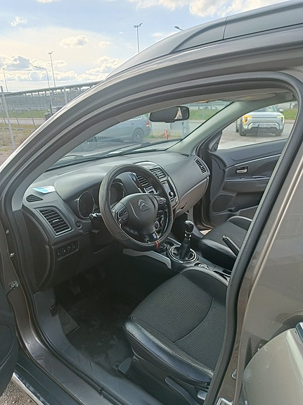 Citroen C4 Aircross 9 of 13