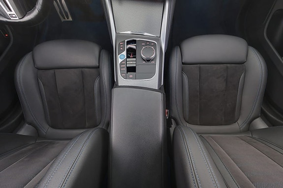 BMW i4 19 of 30
