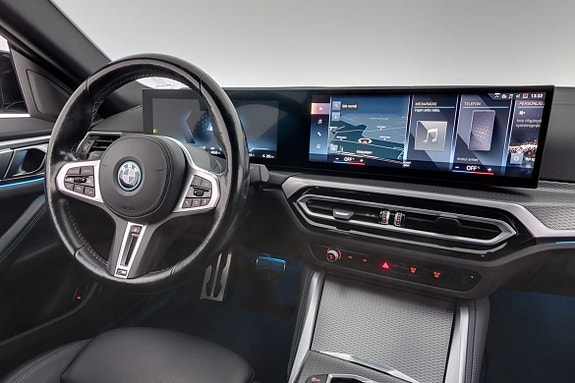 BMW i4 16 of 30