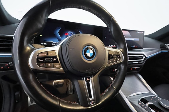 BMW i4 18 of 30