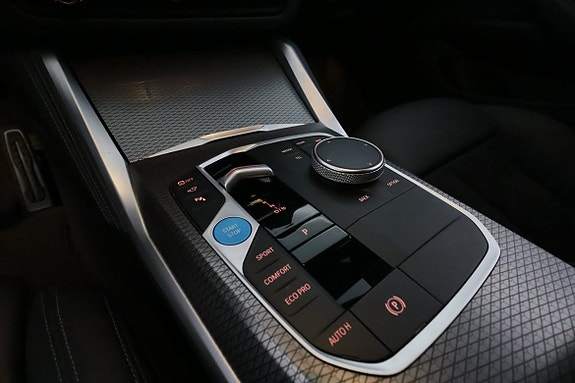 BMW i4 22 of 30
