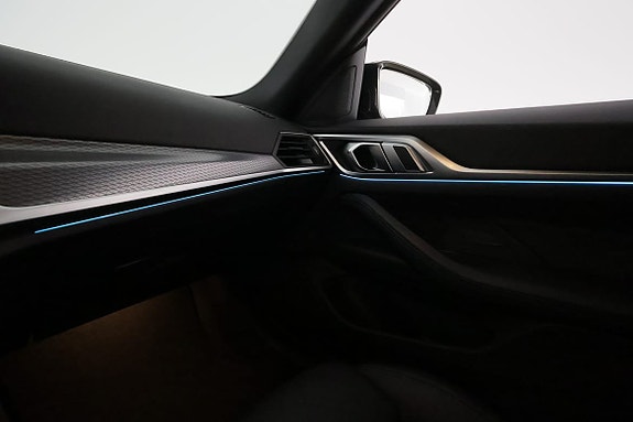 BMW i4 30 of 30