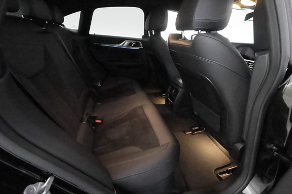 BMW i4 21 of 30
