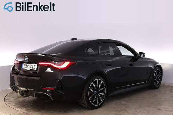 BMW i4 3 of 30