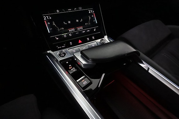 Audi Q8 25 of 29