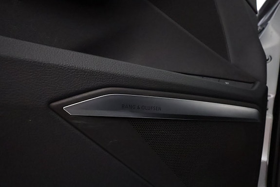 Audi Q8 27 of 29