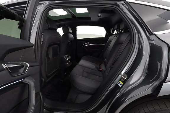 Audi Q8 12 of 29