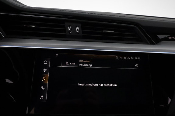 Audi Q8 22 of 29
