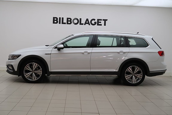 Volkswagen Passat Alltrack 2 of 13