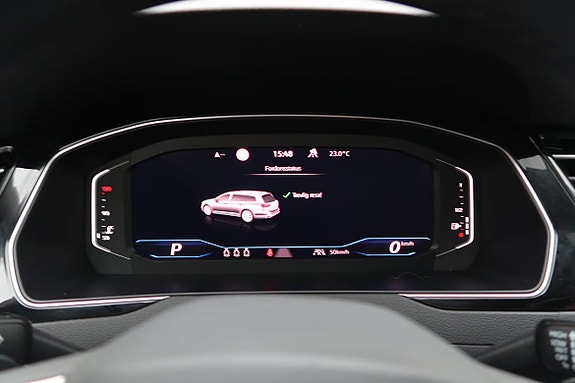 Volkswagen Passat Alltrack 8 of 13