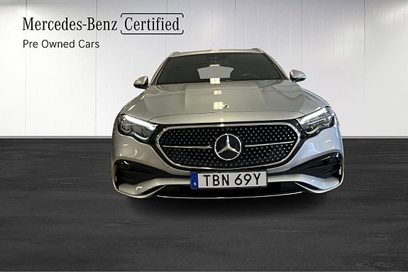 Mercedes-Benz E300 de 6 of 22