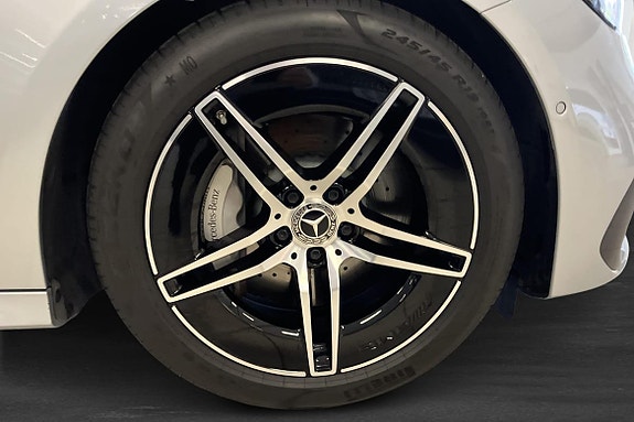 Mercedes-Benz E300 de 22 of 22
