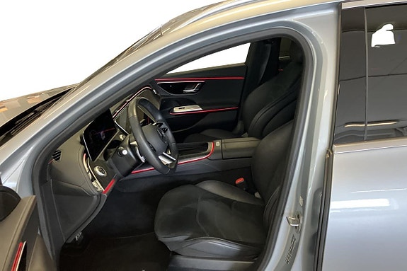 Mercedes-Benz E300 de 12 of 22