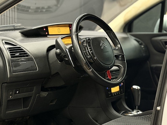 Citroen C4 14 of 22