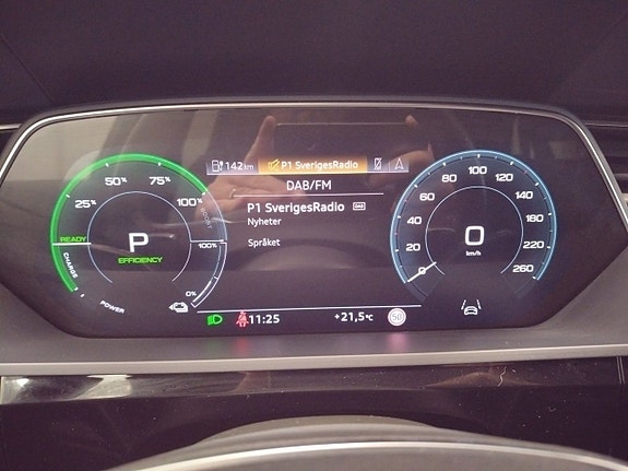 Audi Q8 11 of 21