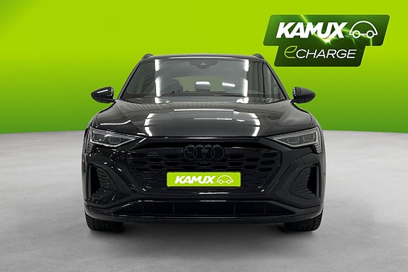 Audi e-tron 8 of 26