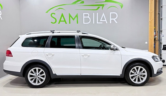 Volkswagen Passat Alltrack 3 of 20