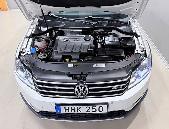 Volkswagen Passat Alltrack 20 of 20