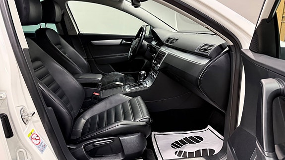 Volkswagen Passat Alltrack 16 of 20