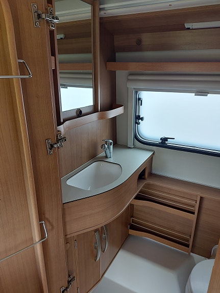 Hymer Eriba Touring 430 9 of 11