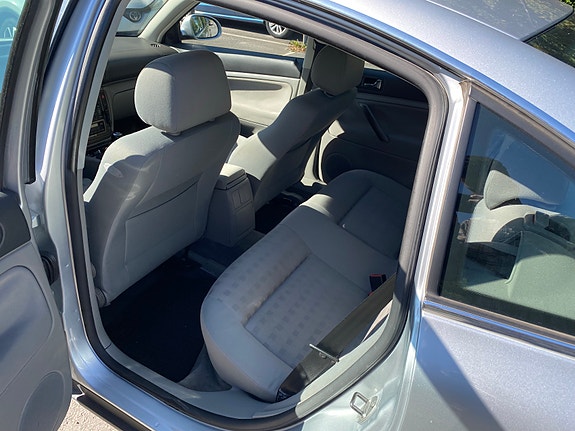 Volkswagen Passat 7 of 8