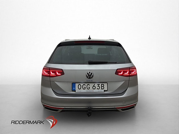 Volkswagen Passat 5 of 30