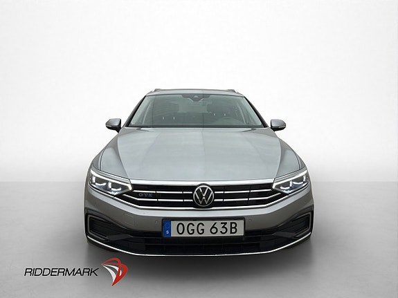 Volkswagen Passat 2 of 30