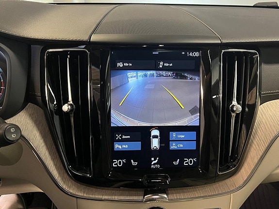 Volvo XC60 21 of 23