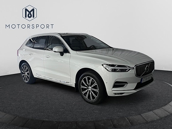 Volvo XC60 8 of 23