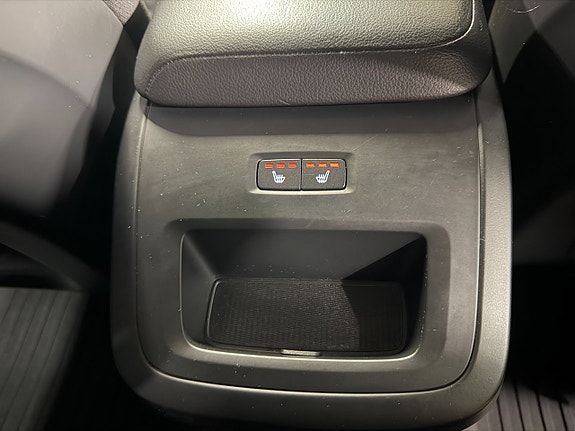 Volvo V60 25 of 28