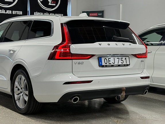 Volvo V60 8 of 28