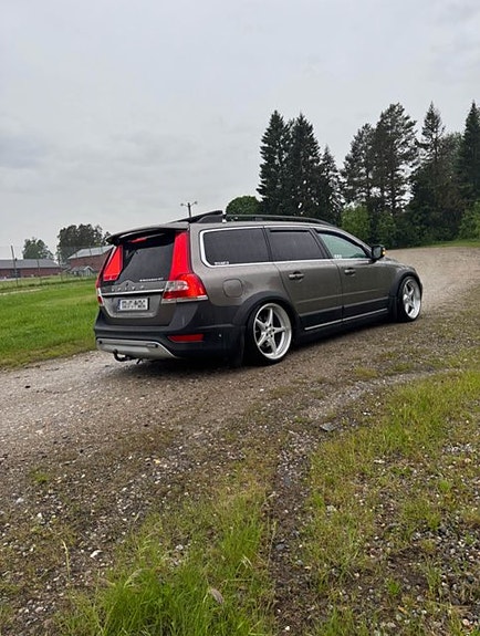 Volvo XC70 5 of 8