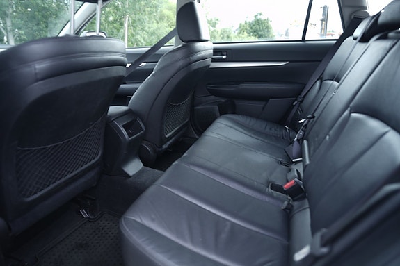 Subaru Outback 11 of 16