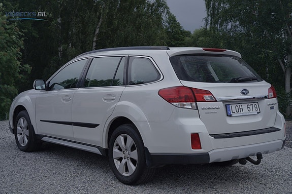 Subaru Outback 6 of 16