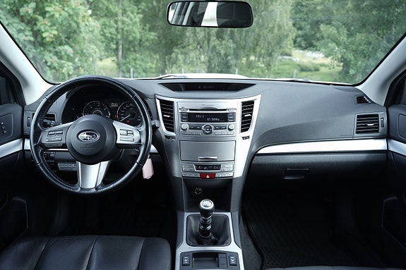 Subaru Outback 9 of 16