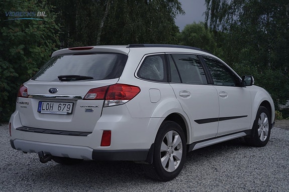 Subaru Outback 5 of 16